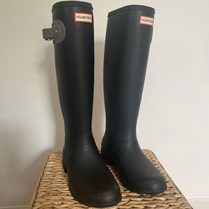 Hunter tall boot size 10